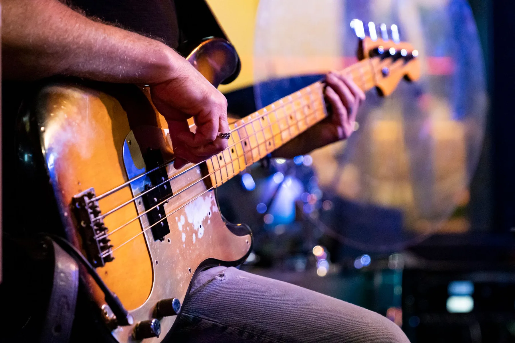 Modern blues bassist in the studio Modern blues bassist in the studio