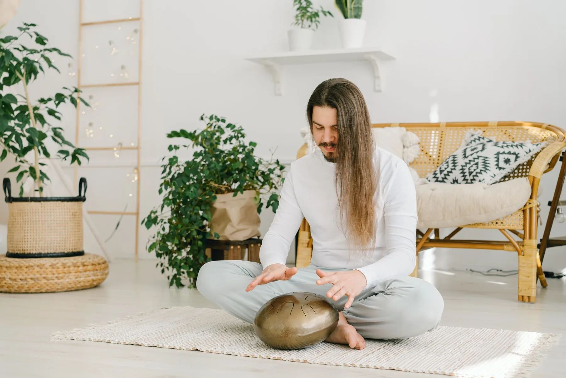 Beginner playing the tongue drum at home Beginner playing the tongue drum at home